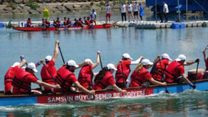 Samsun’da Uluslararası Su Sporları Festivali: Dragon Bot Yarışlarıyla 750 Sporcu Ter Döktü